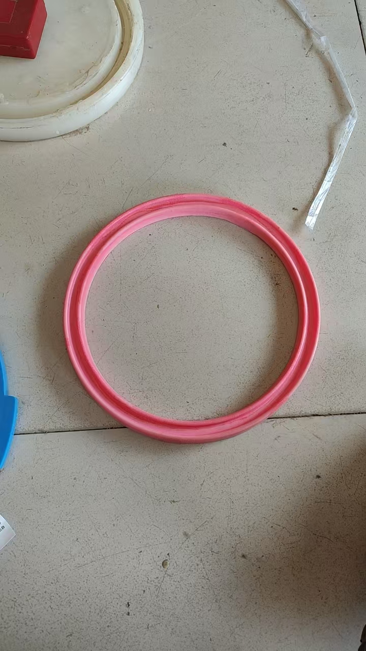 濾芯PU膠水循環(huán)利用資源消耗低調(diào)查