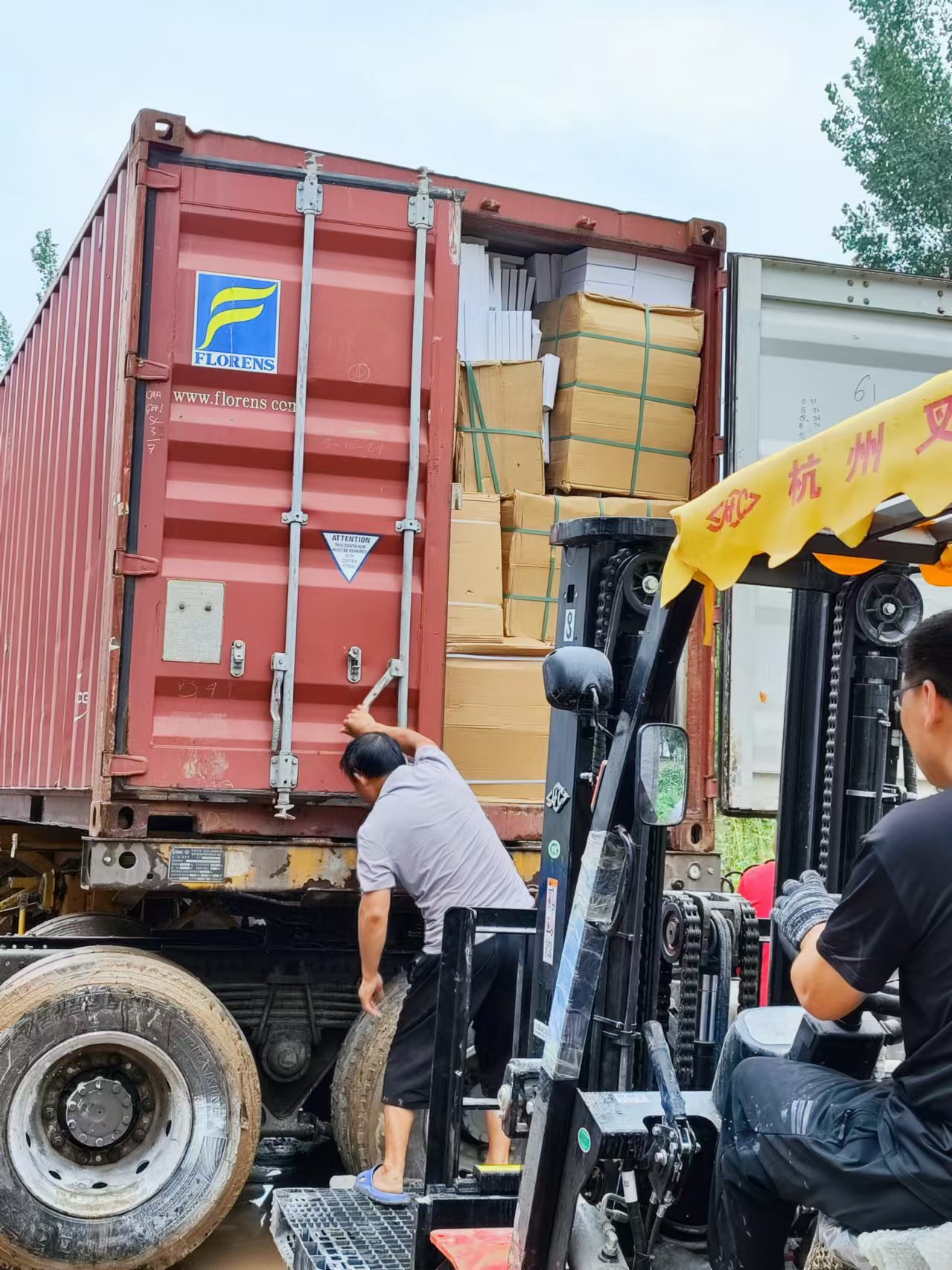 除塵濾筒端蓋膠對密封性能的改進(jìn)策略